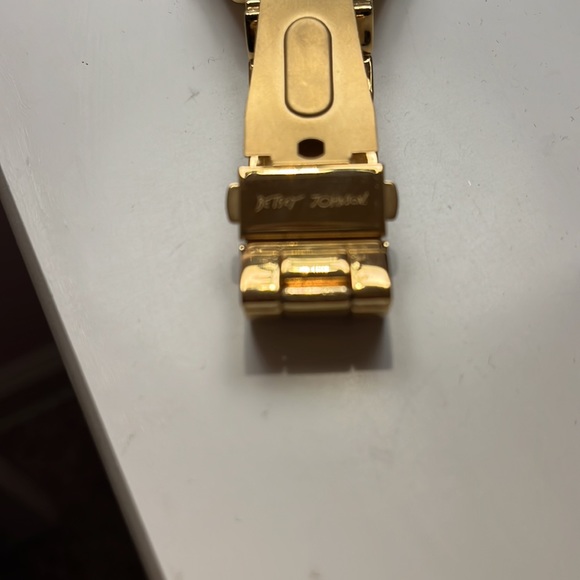 Betsey Johnson Watch - Picture 3 of 4